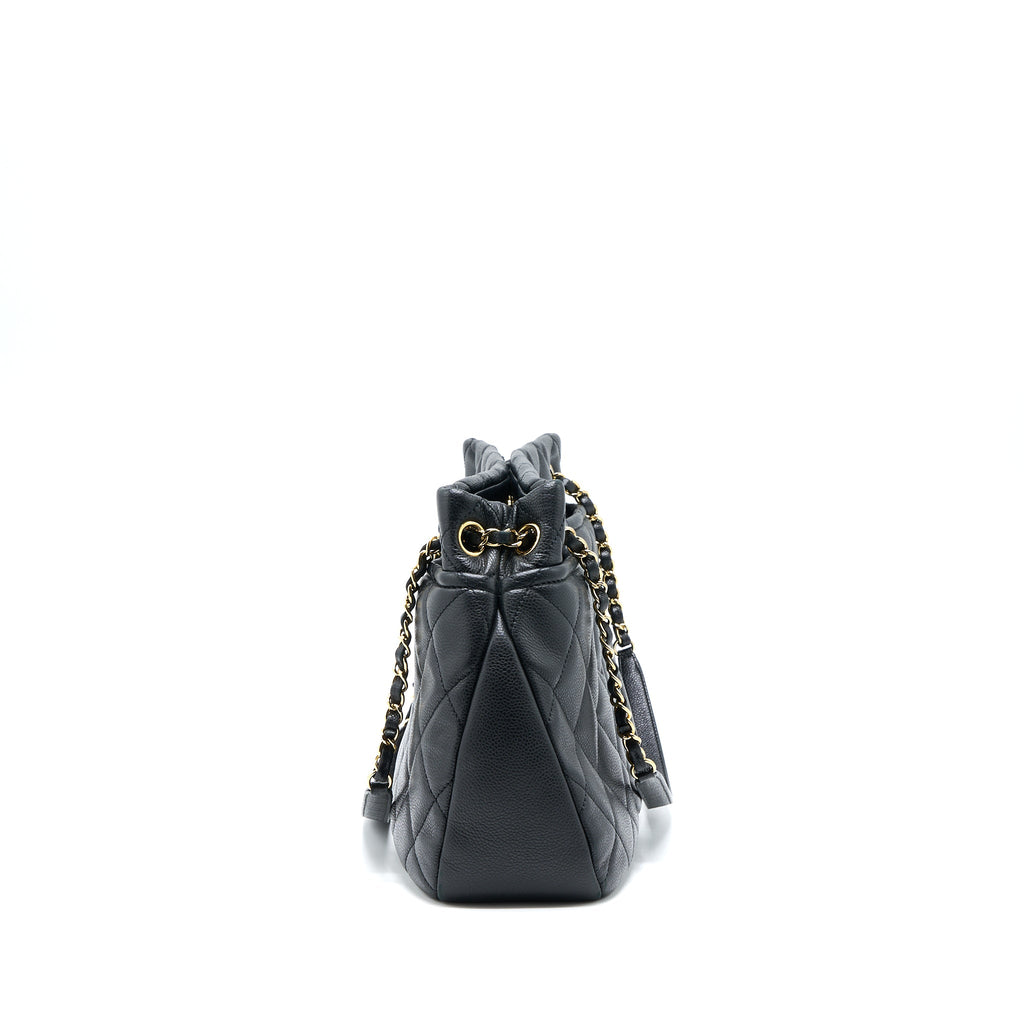 chanel-matelasse-chain-tote-bag-caviar-black-ghw