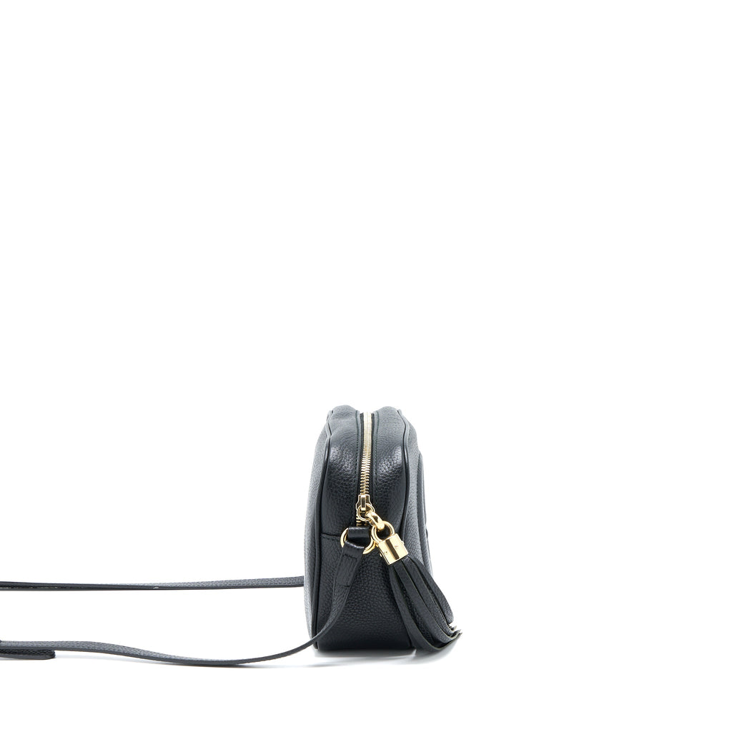gucci-soho-disco-camera-bag-calfskin-black-with-lghw