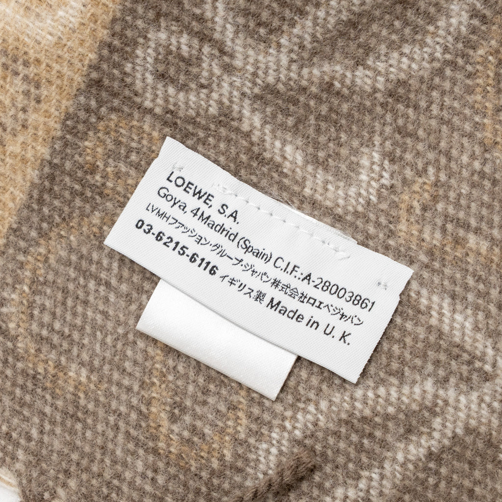 loewe-anagram-scarf-wool-cashmere-white-beige