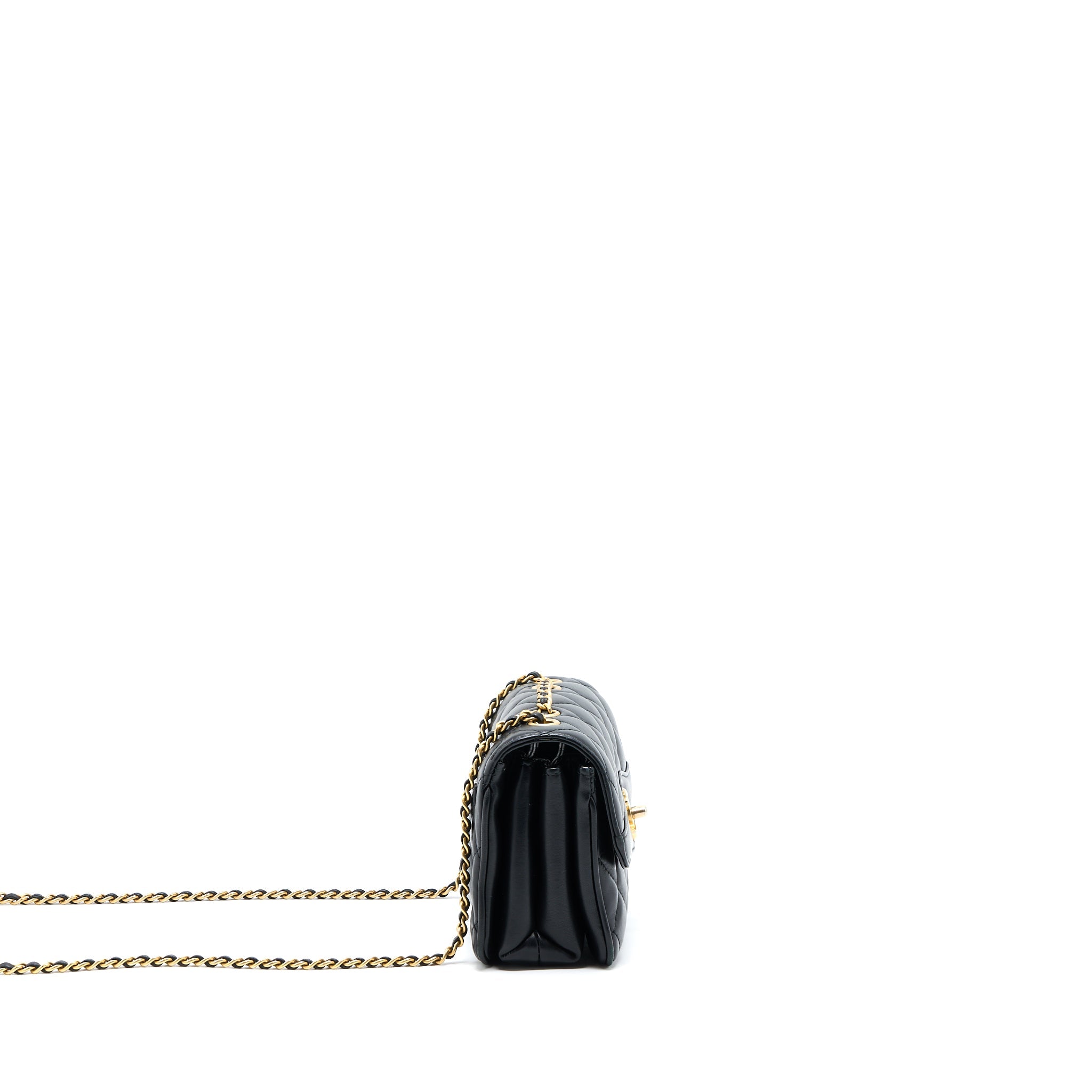 chanel-seasonal-flap-bag-lambskin-black-brushed-ghw