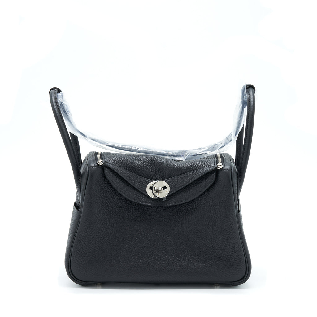 hermes-lindy-26-clemence-black-shw-stamp-z-3