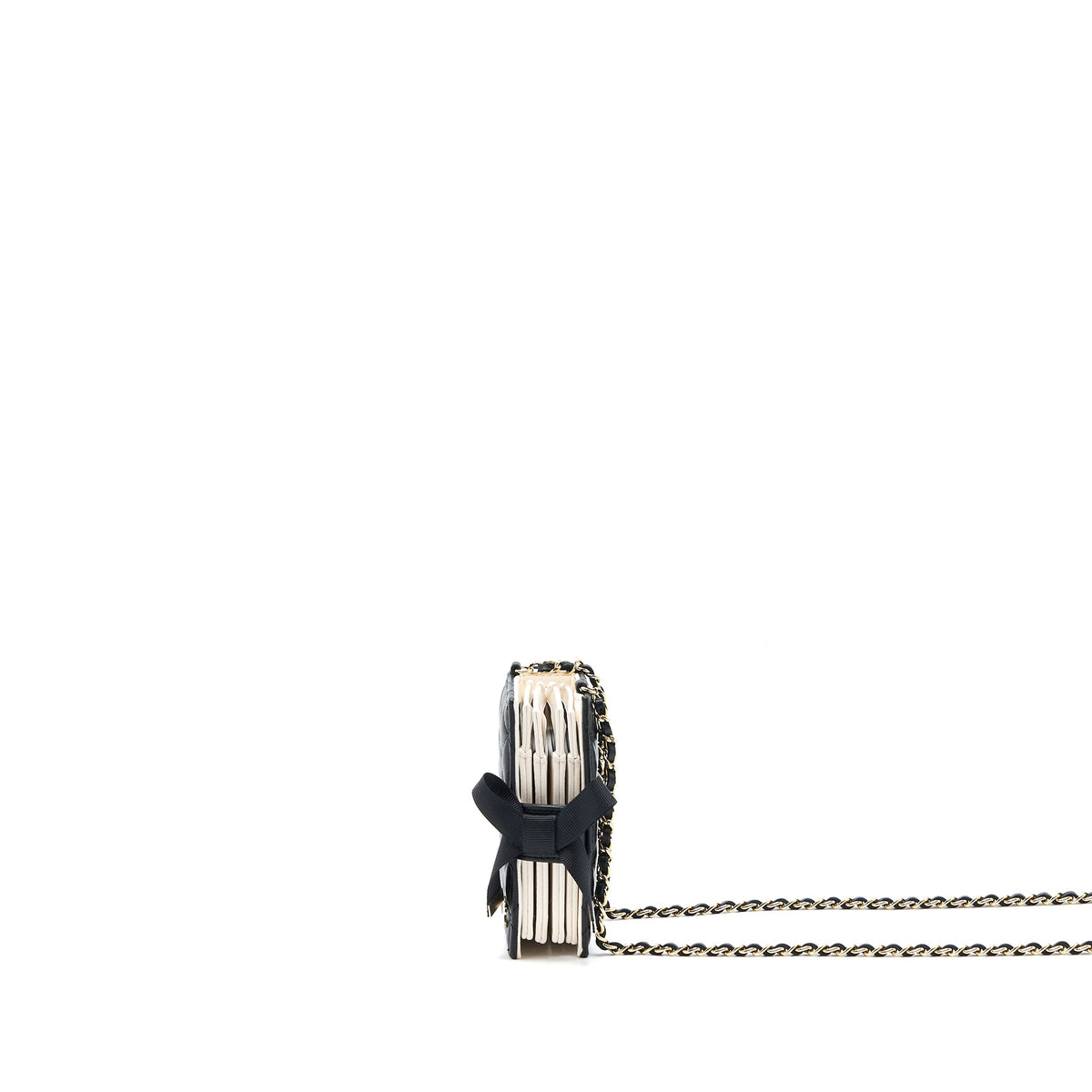 chanel-22b-mini-book-card-holder-with-chains-black-lghw