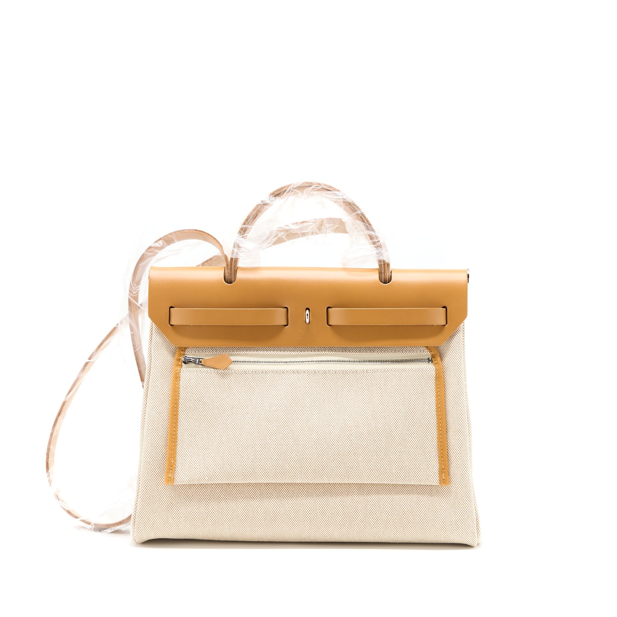 hermes-herbag-zip-31-toile-h-en-relief-brides-sable-ecru-beige-nat-sable-stamp-z-1