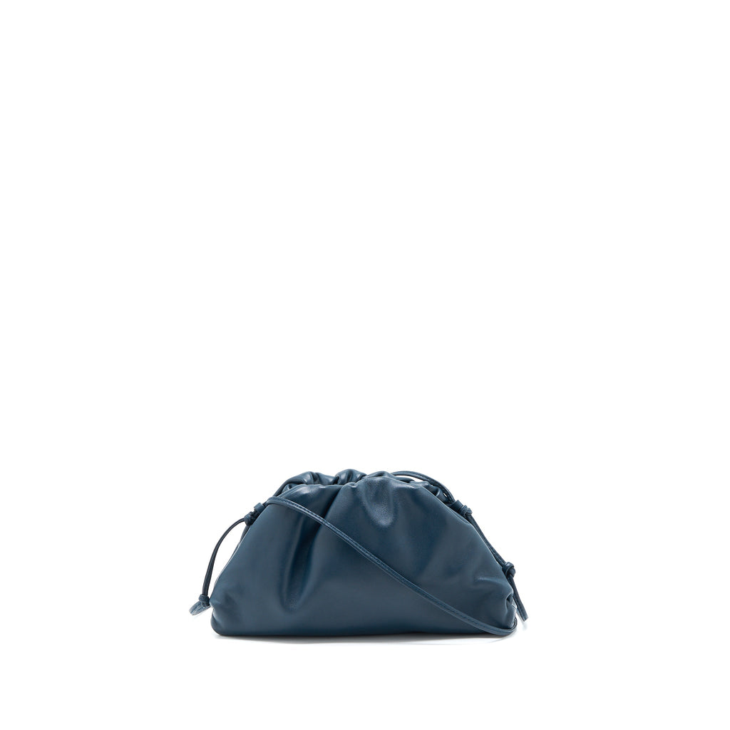 bottega-veneta-mini-pouch-calfskin-dark-blue-shw