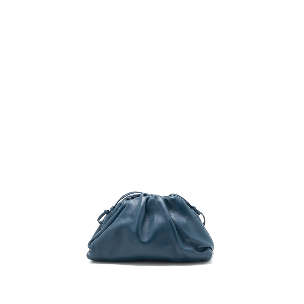 bottega-veneta-mini-pouch-calfskin-dark-blue-shw