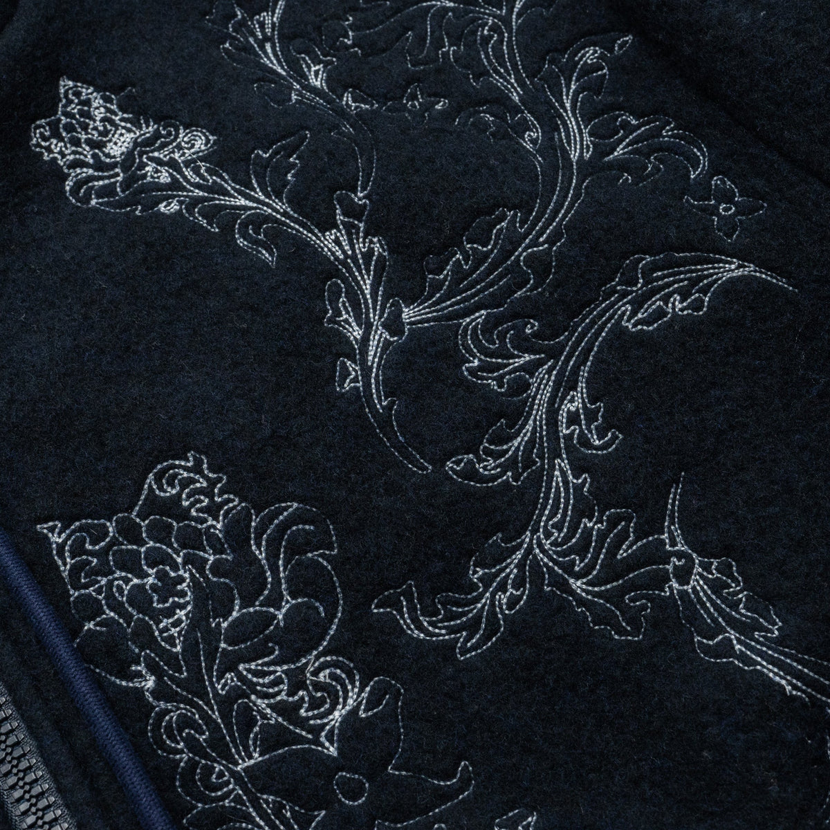 louis-vuitton-size-m-2020-21fw-printed-zip-hoodie