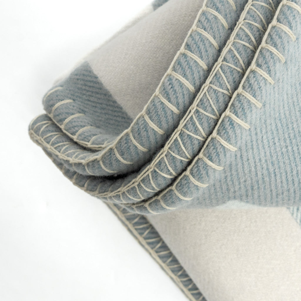 hermes-ithaque-blanket-wool-cashmere-gris-perle