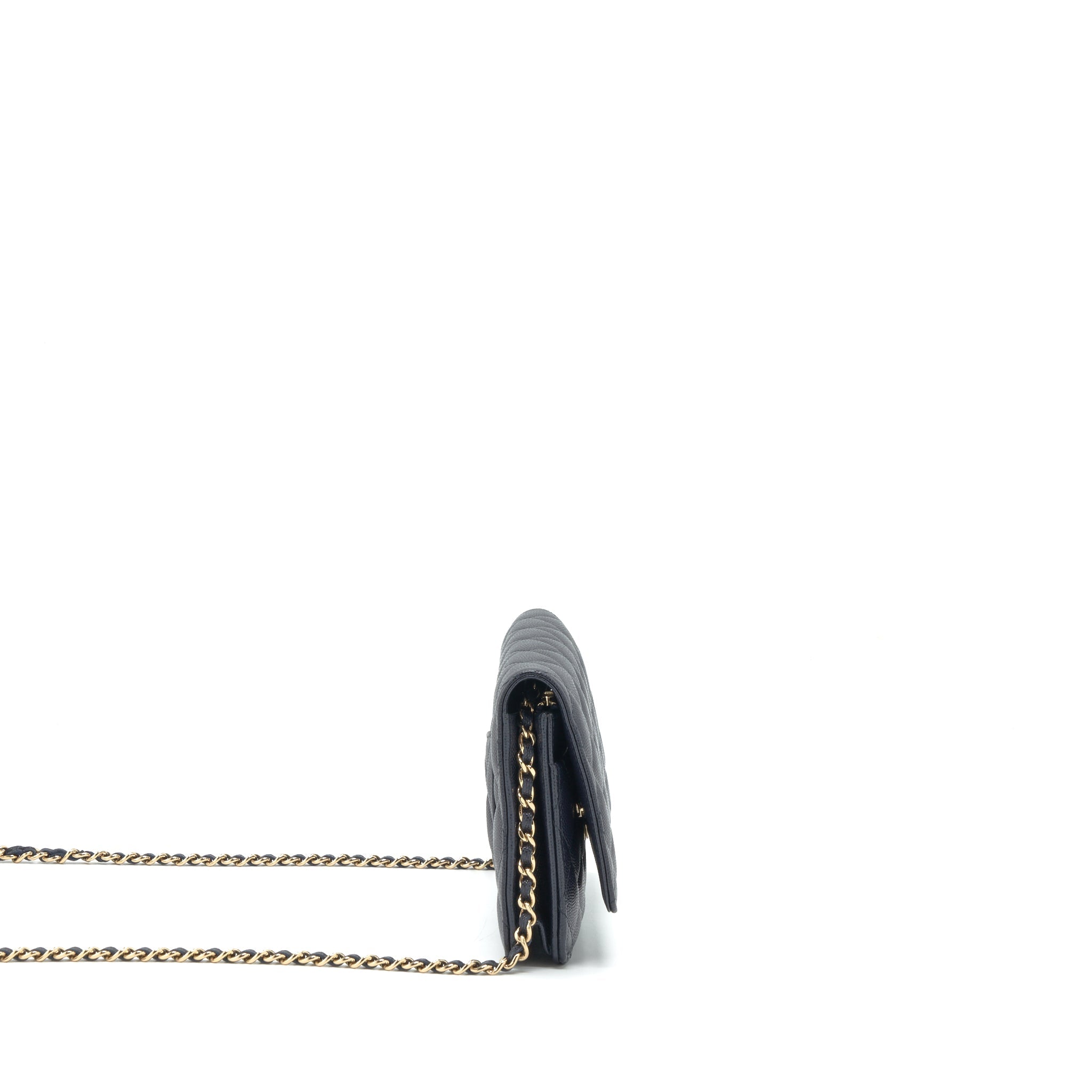 chanel-classic-wallet-on-chain-caviar-navy-blue-lghw-1