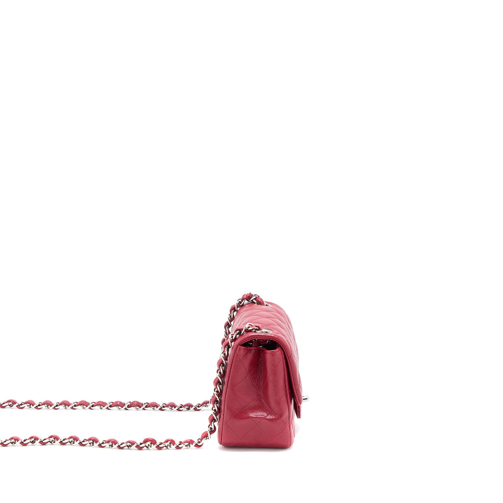 chanel-18b-mini-square-caviar-red-shw