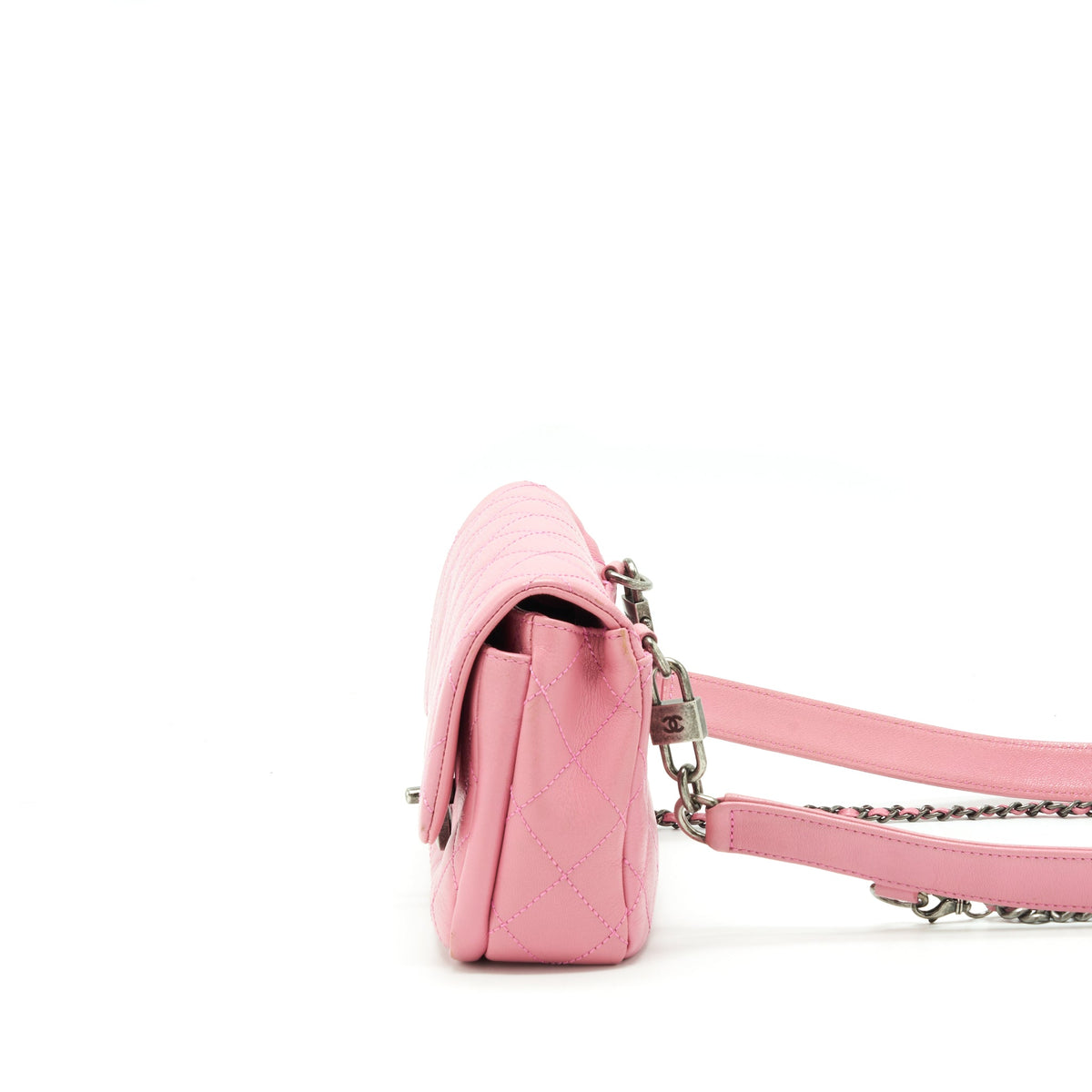 chanel-quilted-flap-cross-body-bag-pink-with-ruthenium-hardware