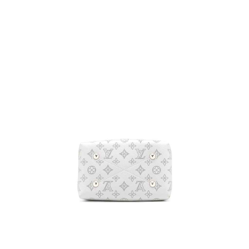 louis-vuitton-bella-bucket-bag-calfskin-silver-shw