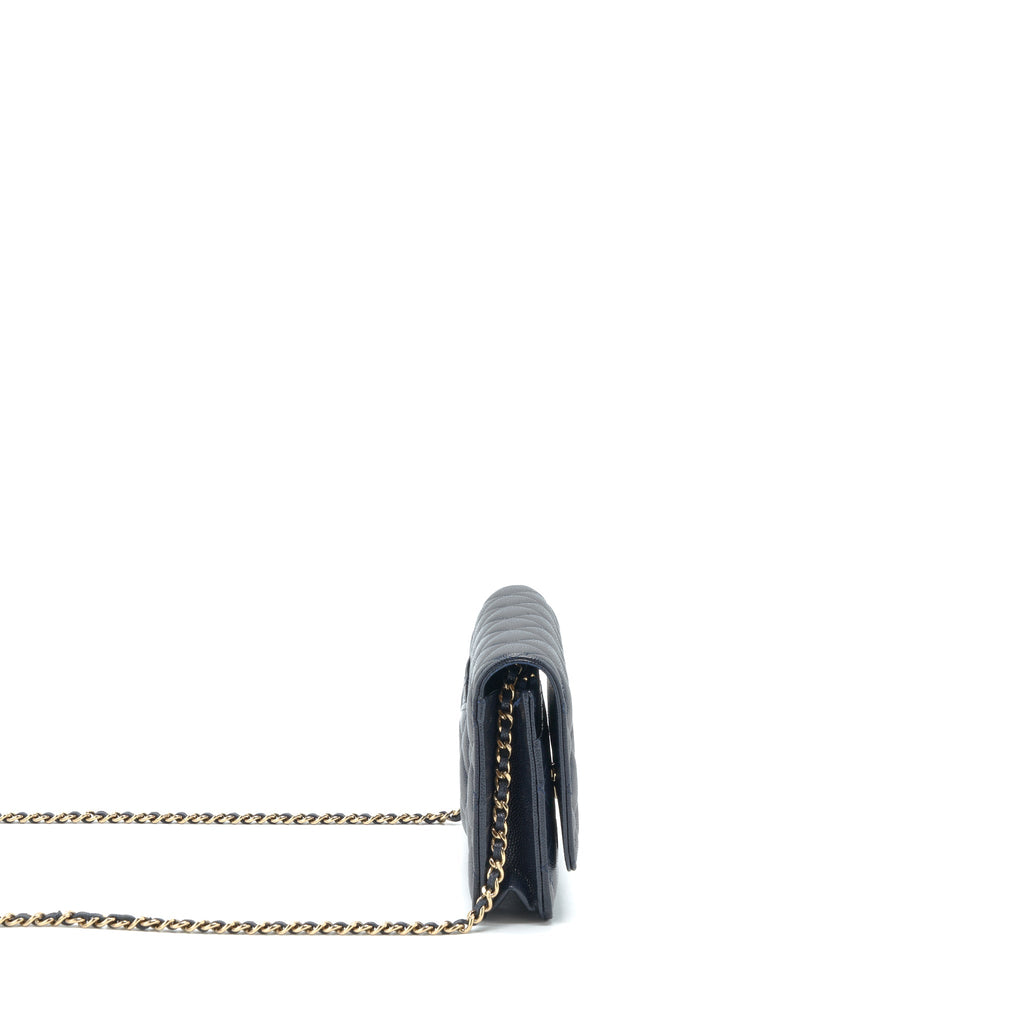 chanel-classic-wallet-on-chain-caviar-navy-lghw