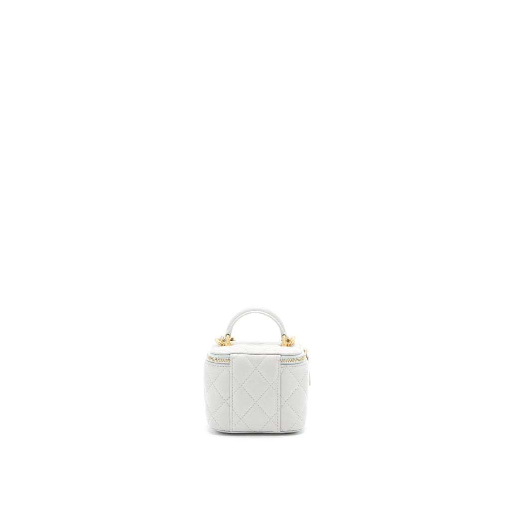 chanel-21a-small-handle-vanity-with-chain-grey-with-ghw