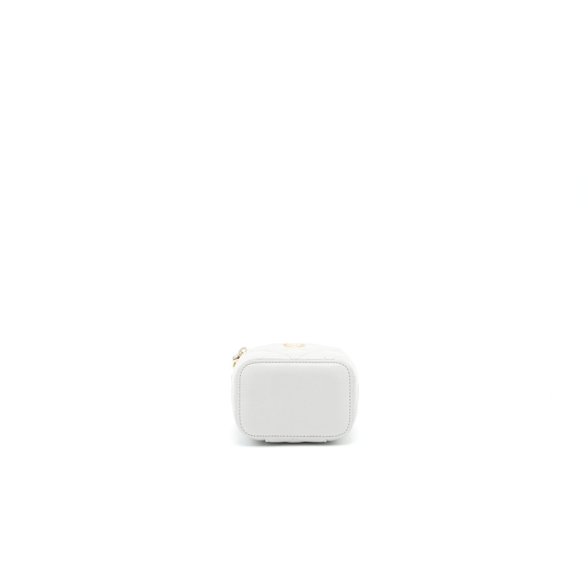chanel-21a-small-handle-vanity-with-chain-grey-with-ghw