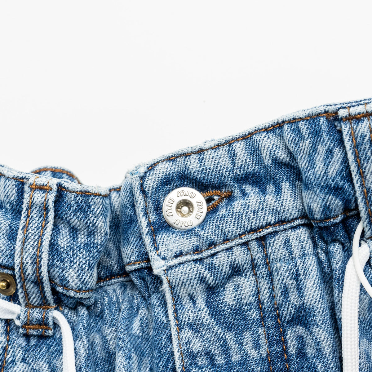 miu-miu-size-27s-denim-jeans-with-print-light-blue