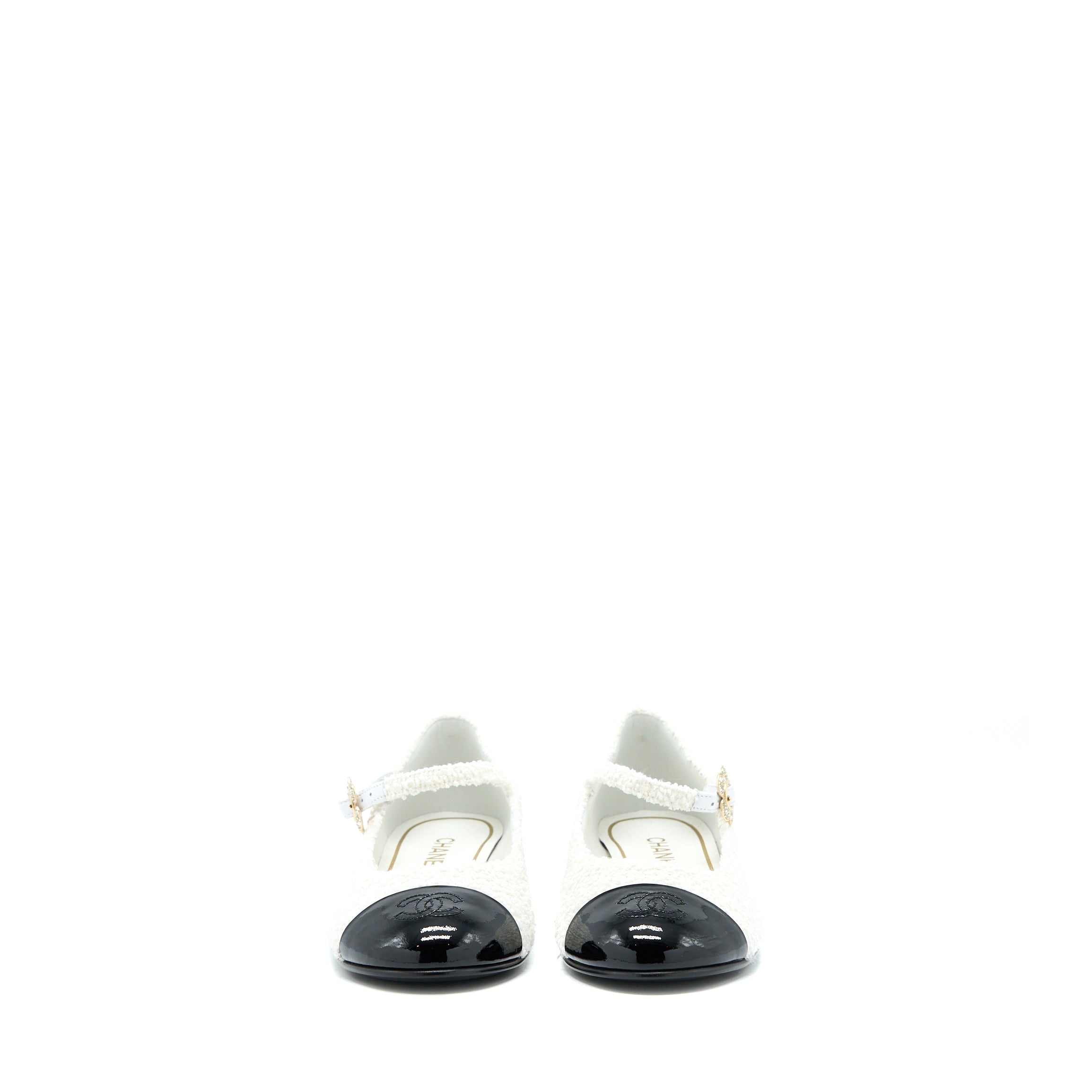 chanel-23c-flat-shoes-fabric-patent-black-white