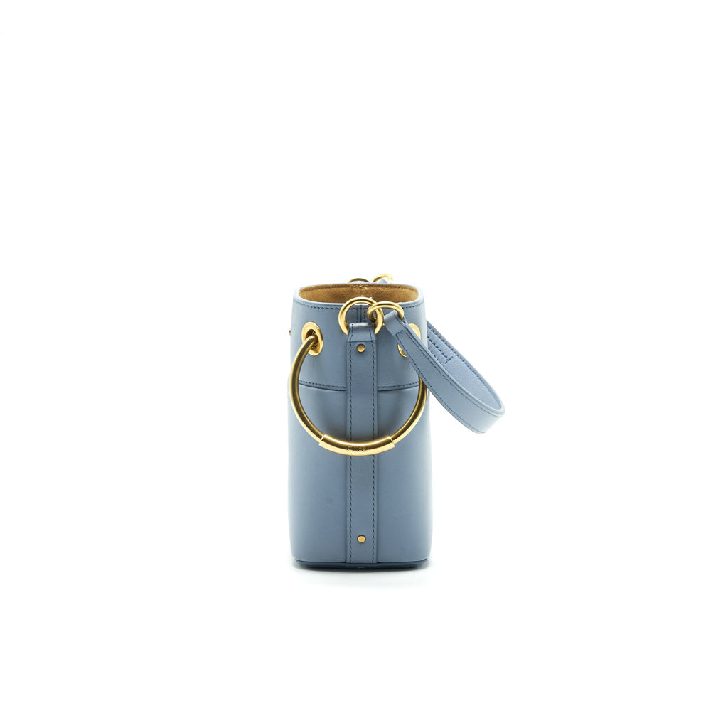 chloe-roy-bucket-leather-cross-body-bag-light-blue