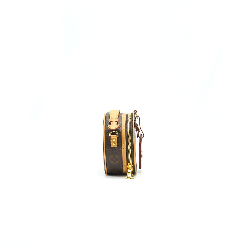 louis-vuitton-mini-boite-chapeau-monogram-canvas