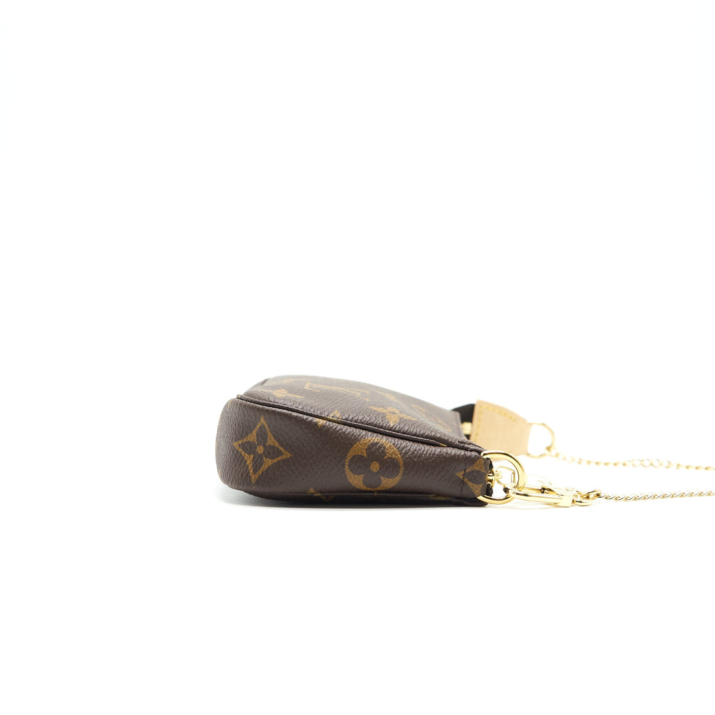 louis-vuitton-mini-pochette-accessories-small