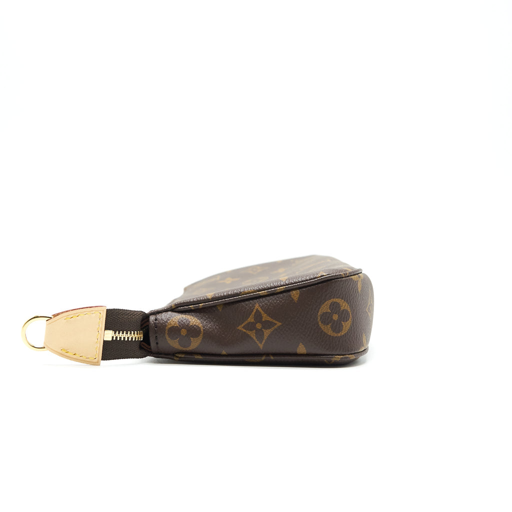 louis-vuitton-pochette-accessories