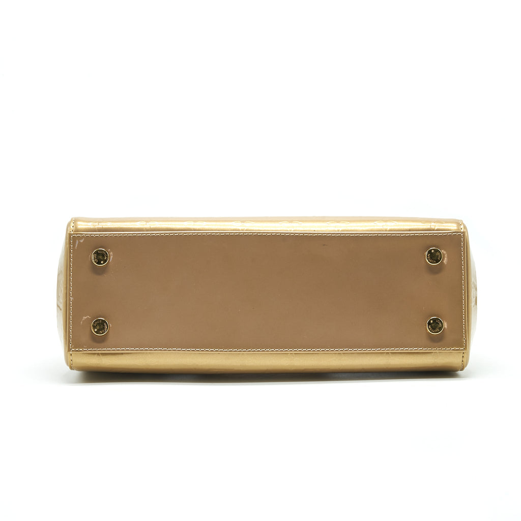louis-vuitton-vernis-brea-mm-beige-poudre