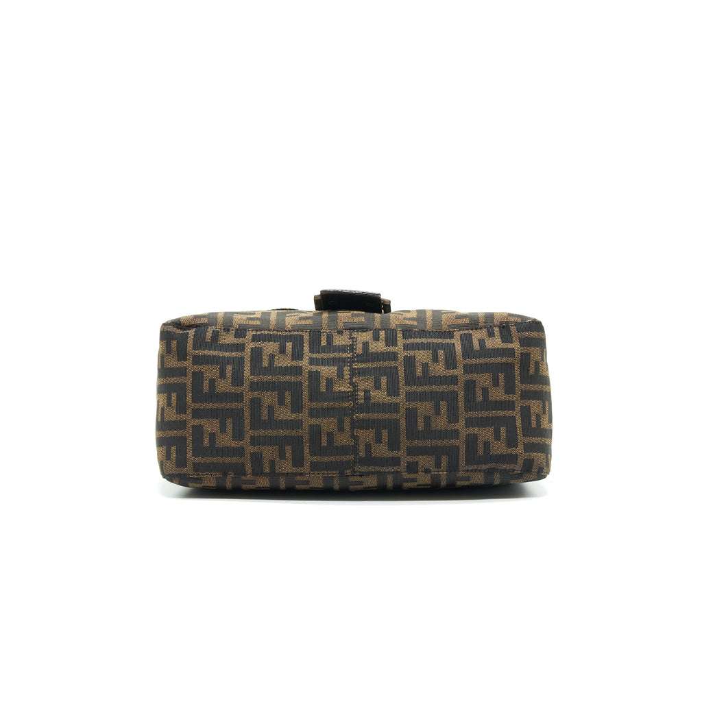 fendi-vintage-zucca-mamma-baguette-bag