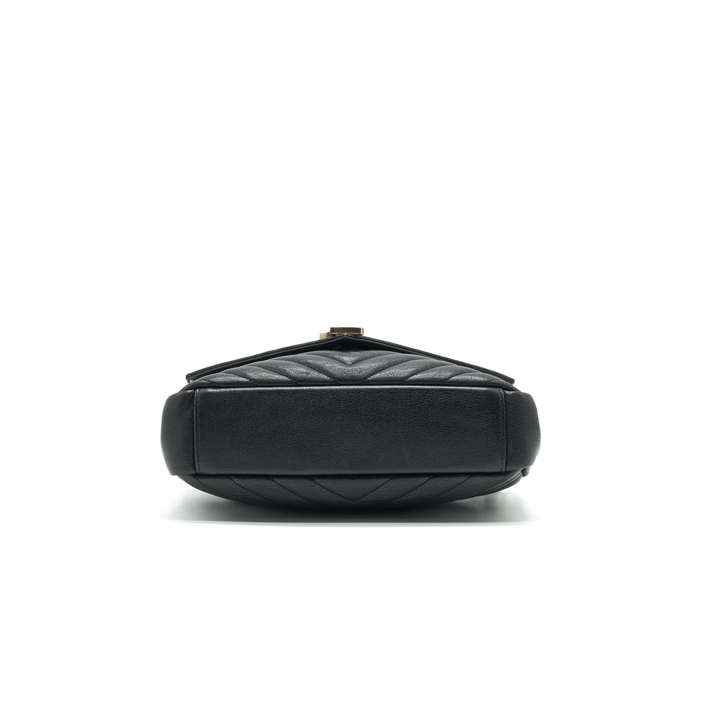 saint-laurent-ysl-chevron-monogram-bag-limited-edition