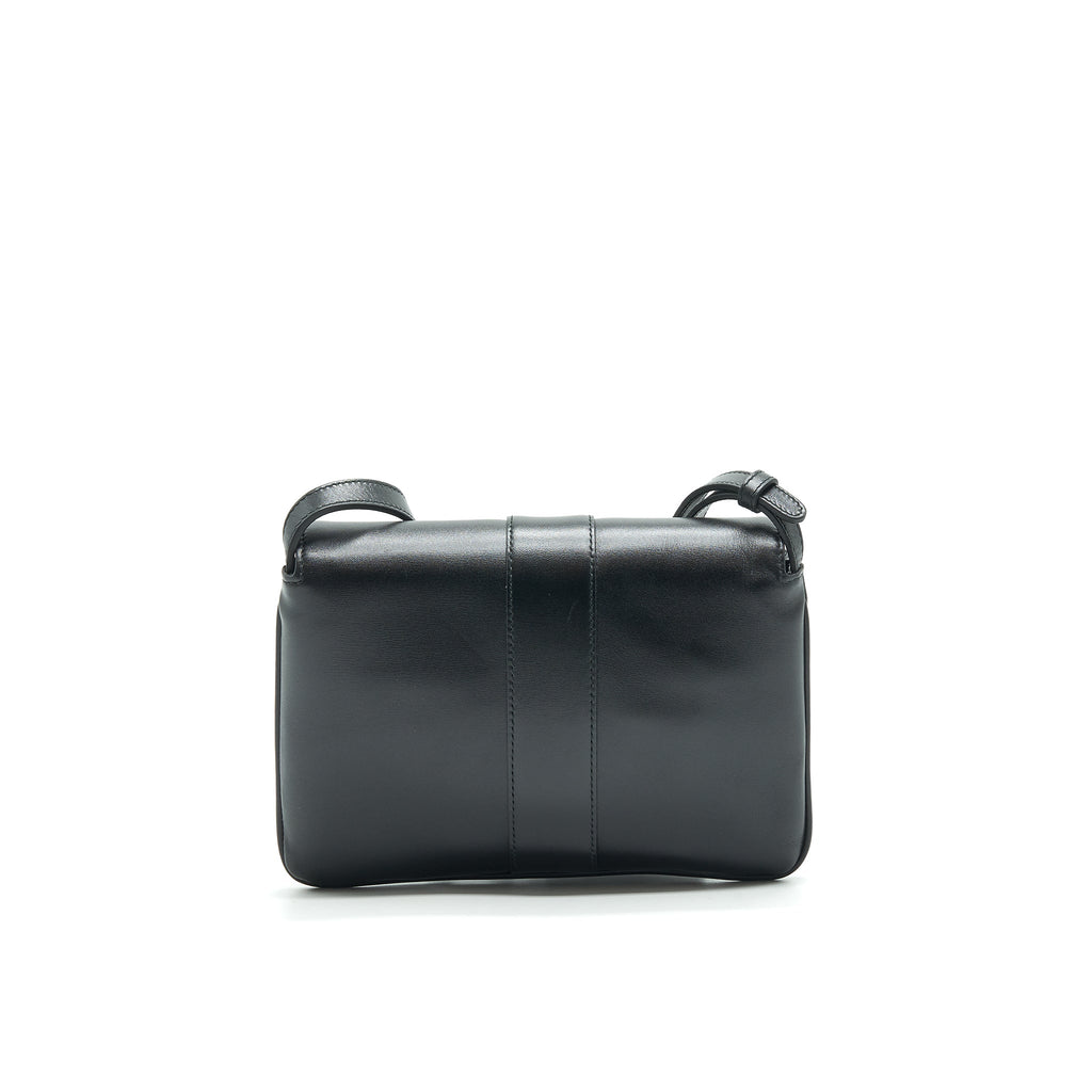 gucci-arli-small-shoulder-bag-black-ghw