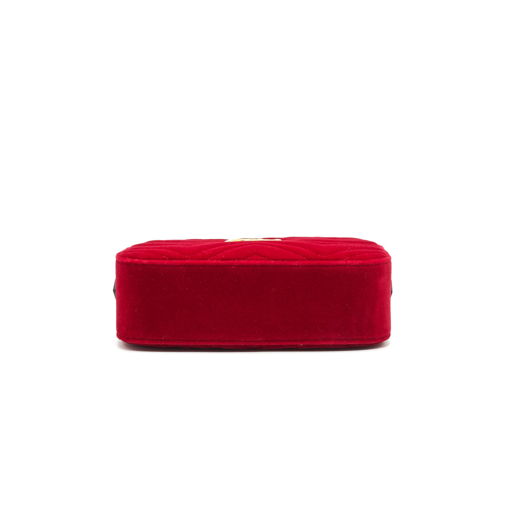 gucci-marmont-valvet-camera-bag-red-ghw
