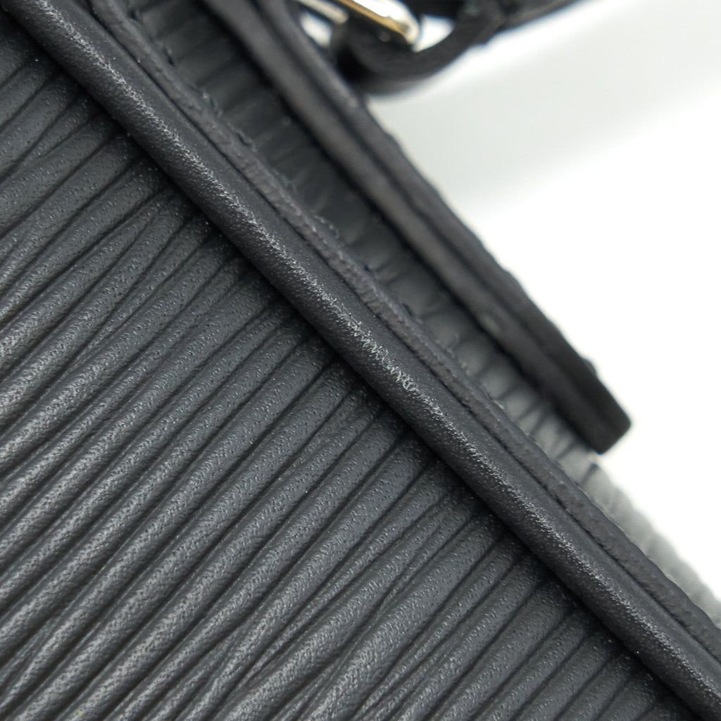 copy-of-louis-vuitton-mini-crossbody-bag-epi-leathe-black