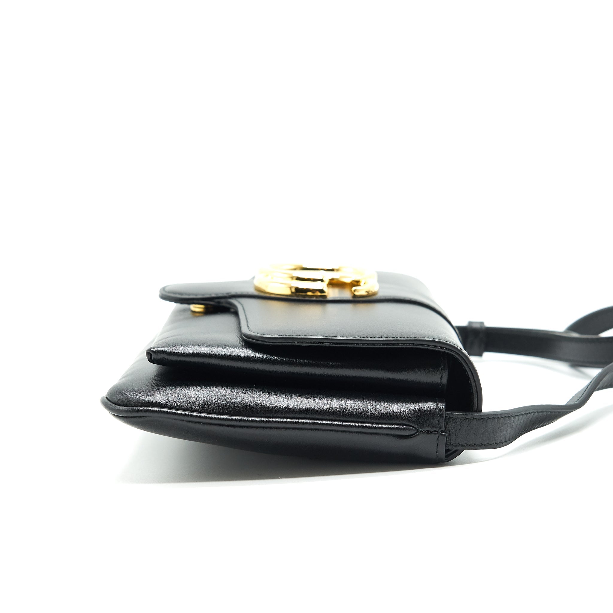 gucci-arli-small-shoulder-bag-black-ghw