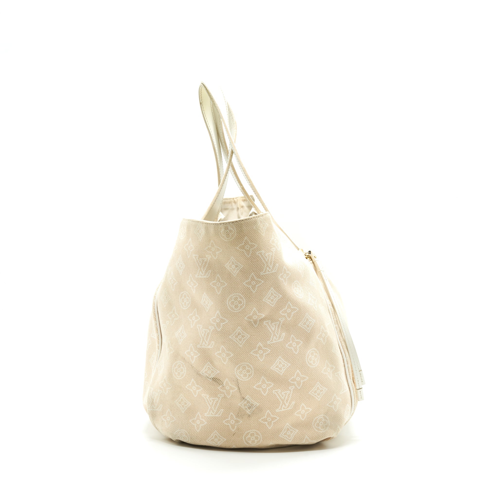 louis-vuitton-canvas-tote-articles-de-voyage