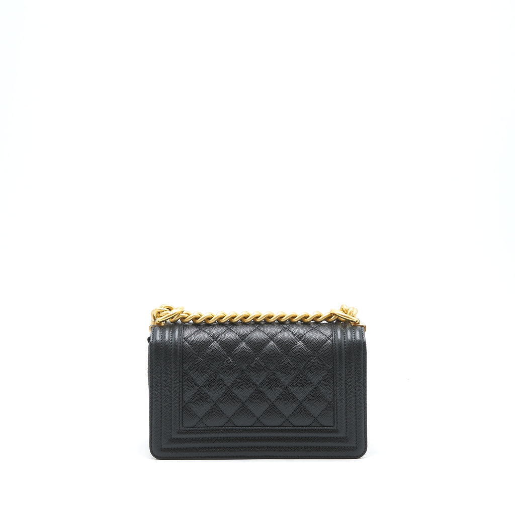 chanel-small-boy-bag-caviar-black-with-ghw-microchip