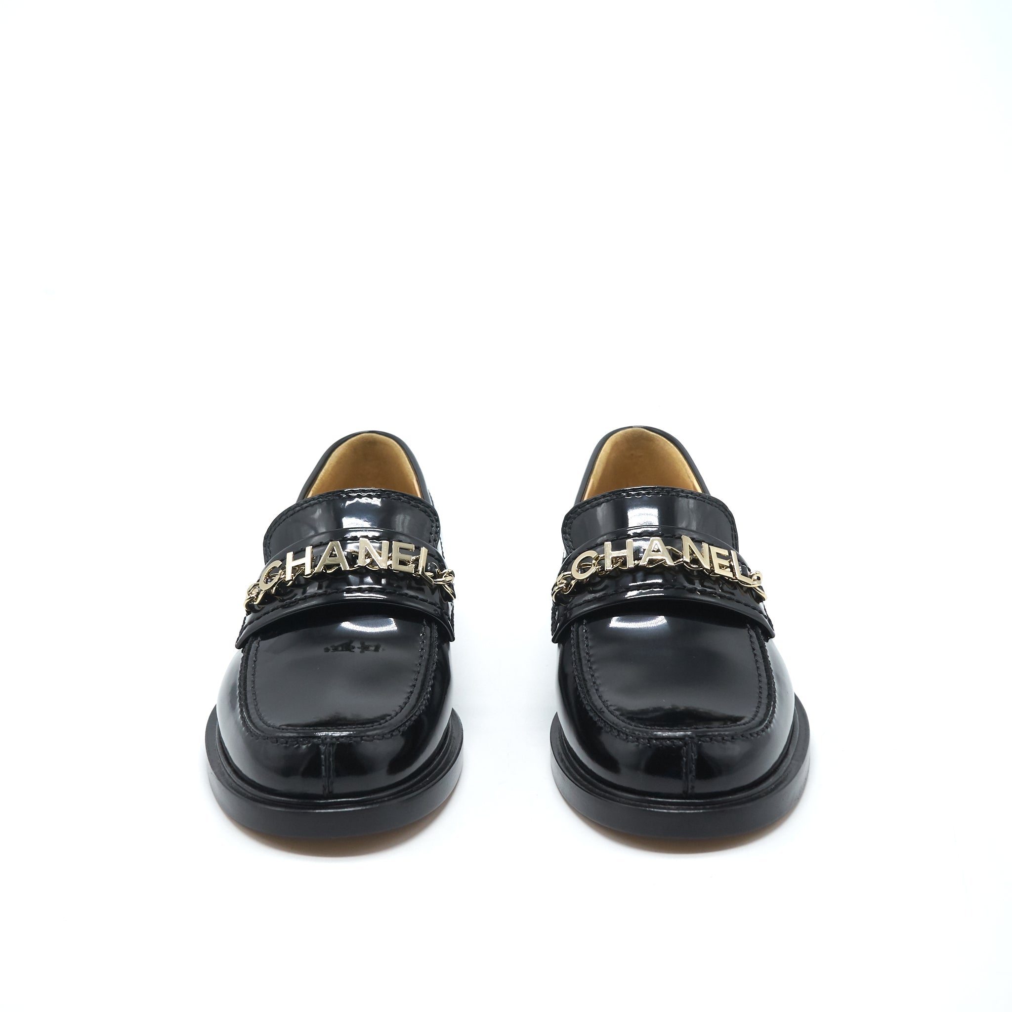 chanel-size35-loafer-patent-leather-black-with-lghw