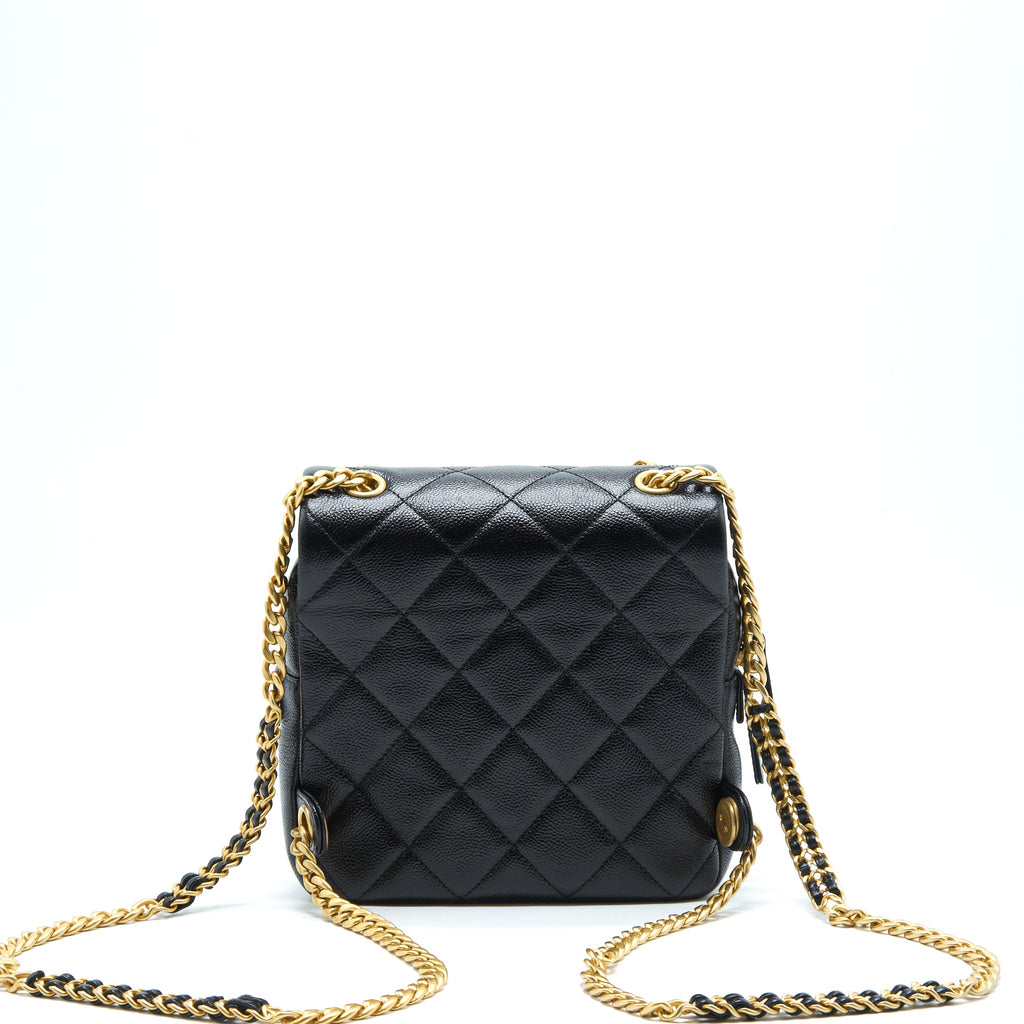chanel-22p-flap-backpack-caviar-black-ghw