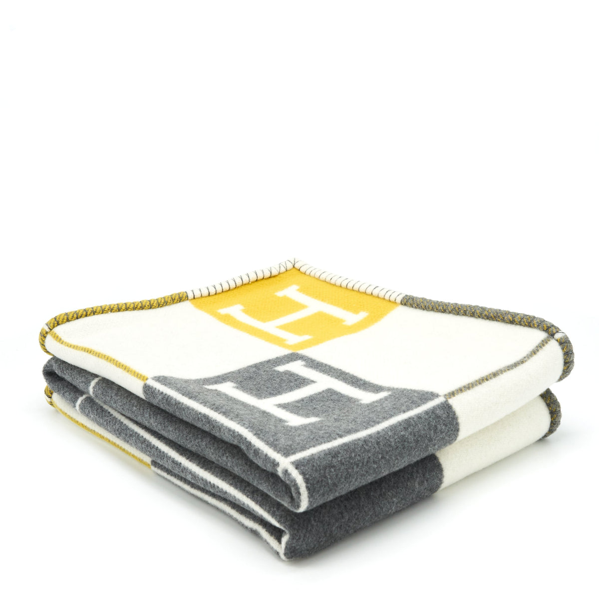 hermes-avalon-throw-blanket-gris-soleil-3