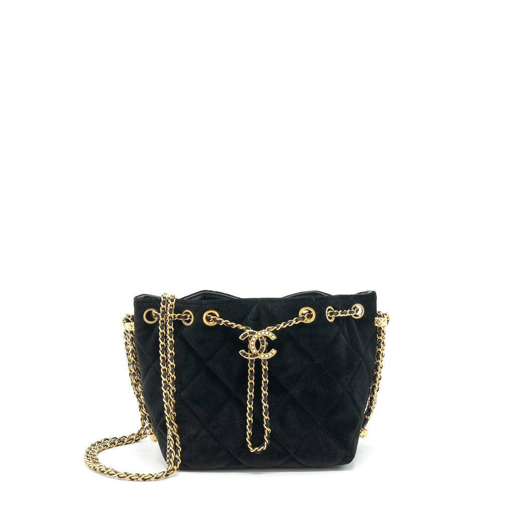 chanel-bucket-bag-velvet-black-ghw