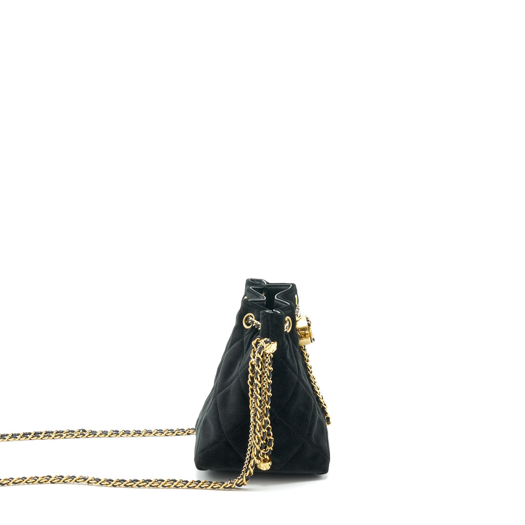 chanel-bucket-bag-velvet-black-ghw