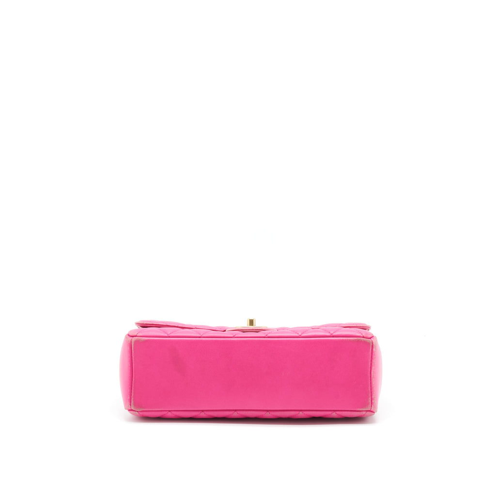 chanel-quilted-flap-bag-lambskin-pink-ghw