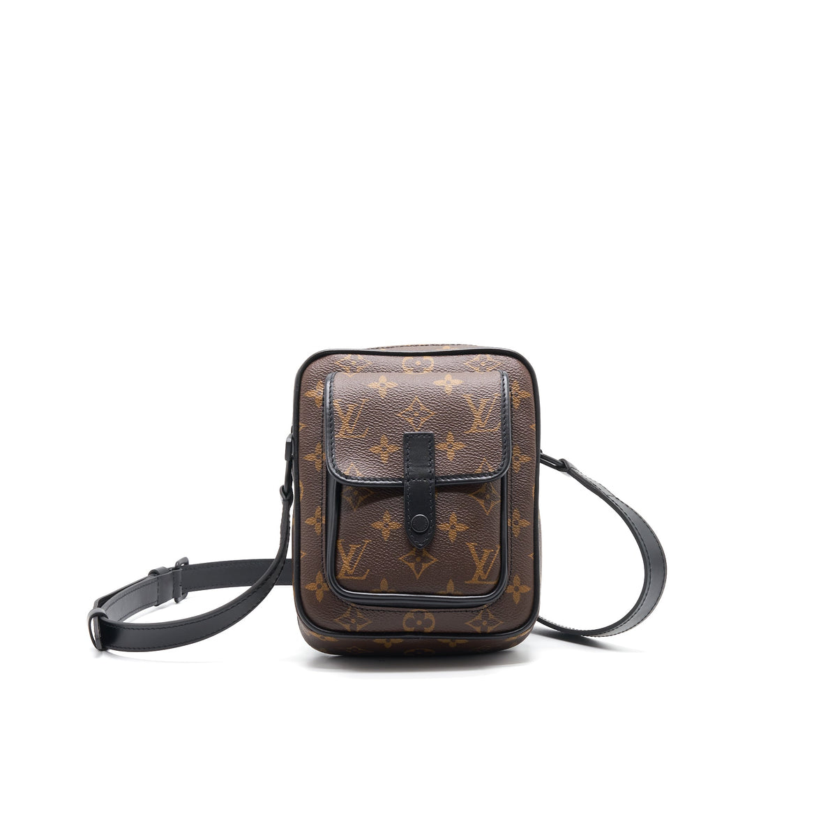 louis-vuitton-christopher-wearable-wallet-1