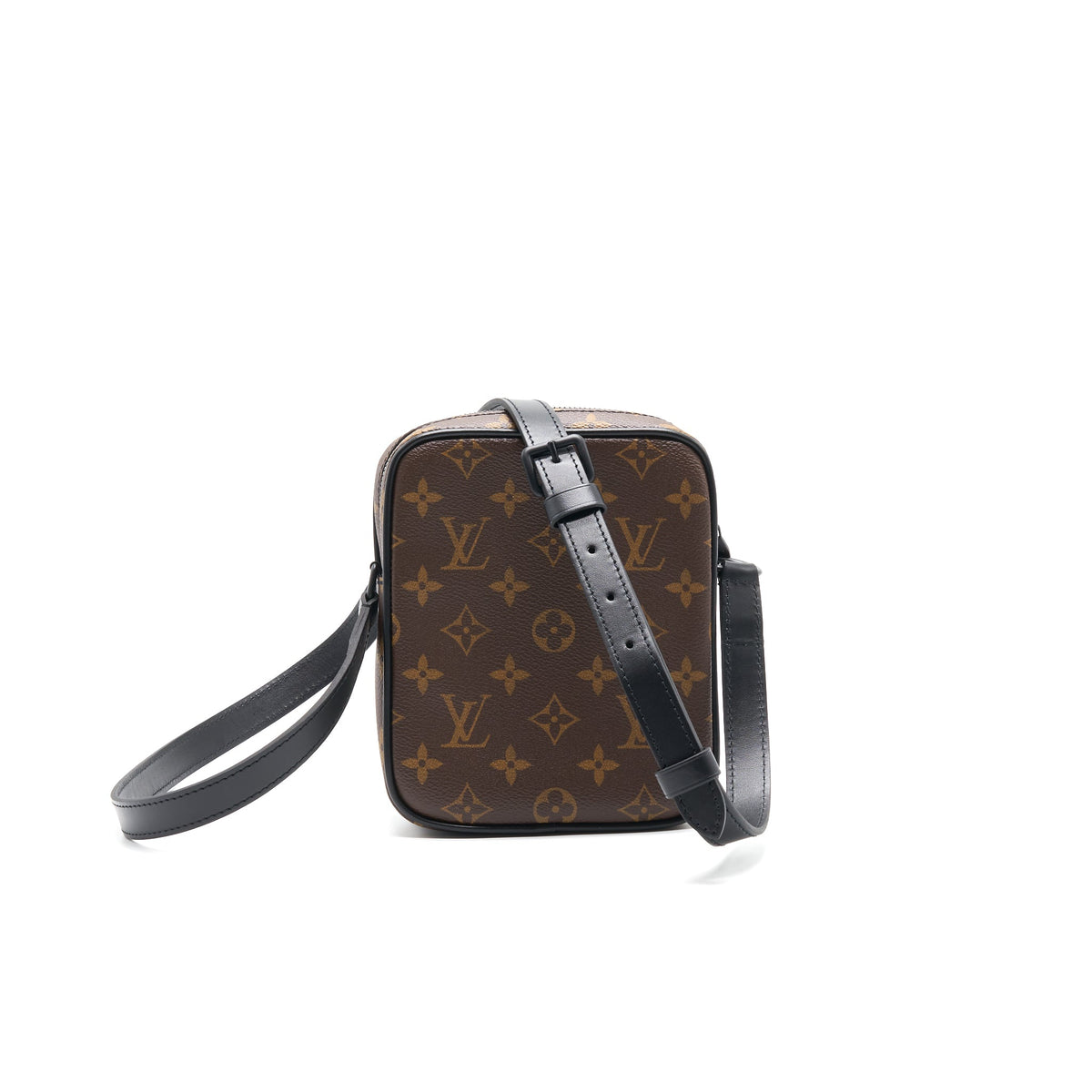 louis-vuitton-christopher-wearable-wallet-1