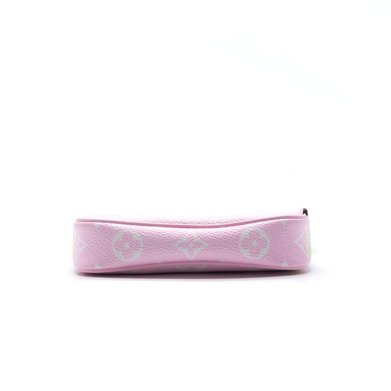 louis-vuitton-escale-mini-pochette-accessories