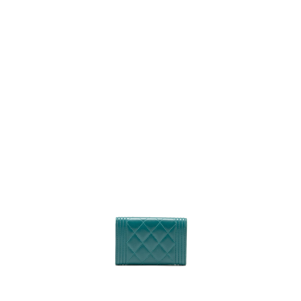 chanel-boy-flap-card-holder-lambskin-green-lghw