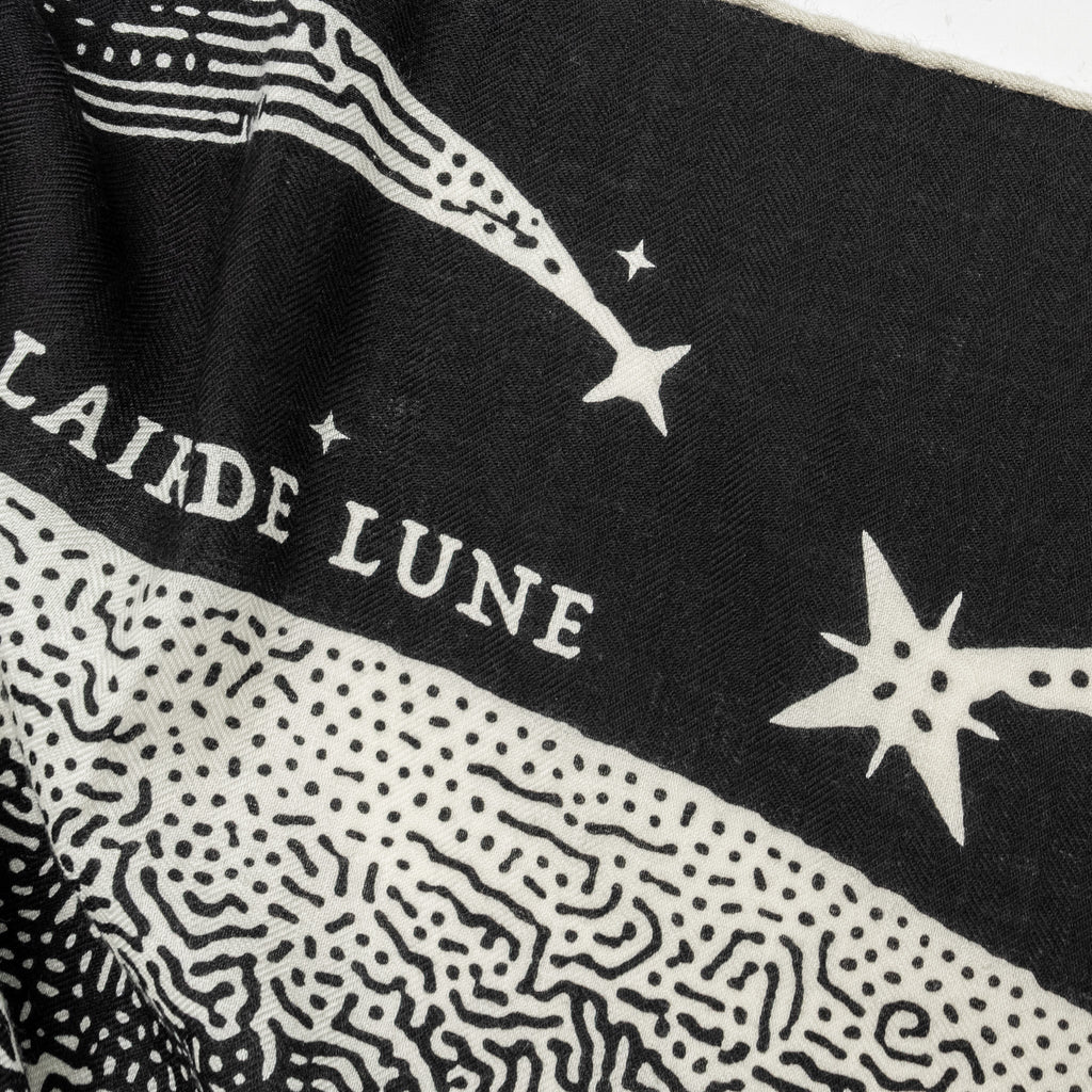 hermes-140cm-clair-de-lune-cashmere-silk-black-blanc