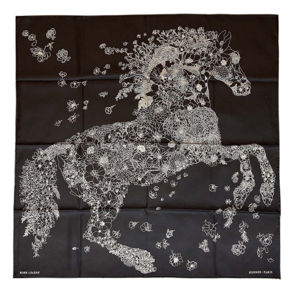 hermes-90-x-90-silk-scarf-robe-levered-black-white