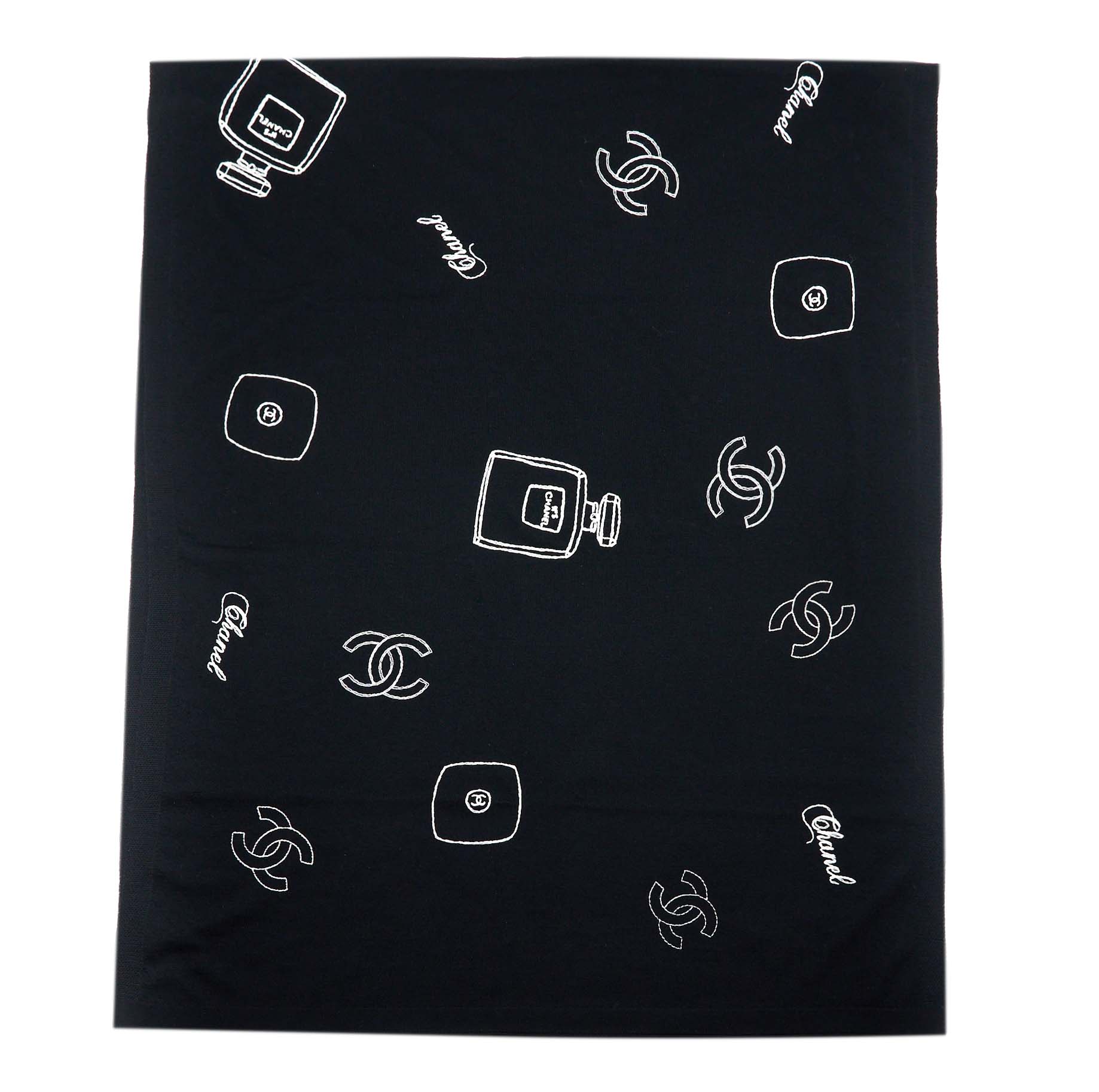 chanel-21s-scarf-wool-black-white
