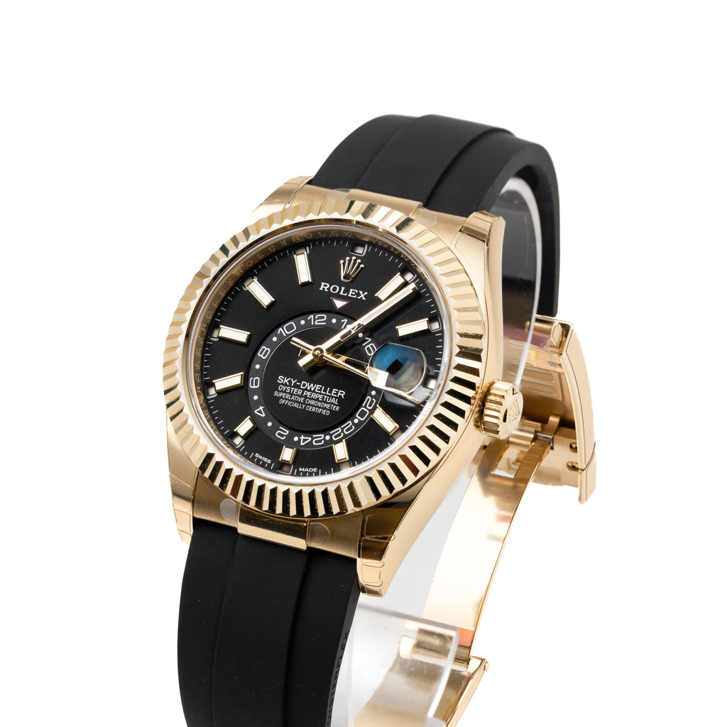 rolex-sky-dweller-42mm-yellow-gold-with-bright-black-dial-and-an-oysterflex-bracelet-m326238-0009