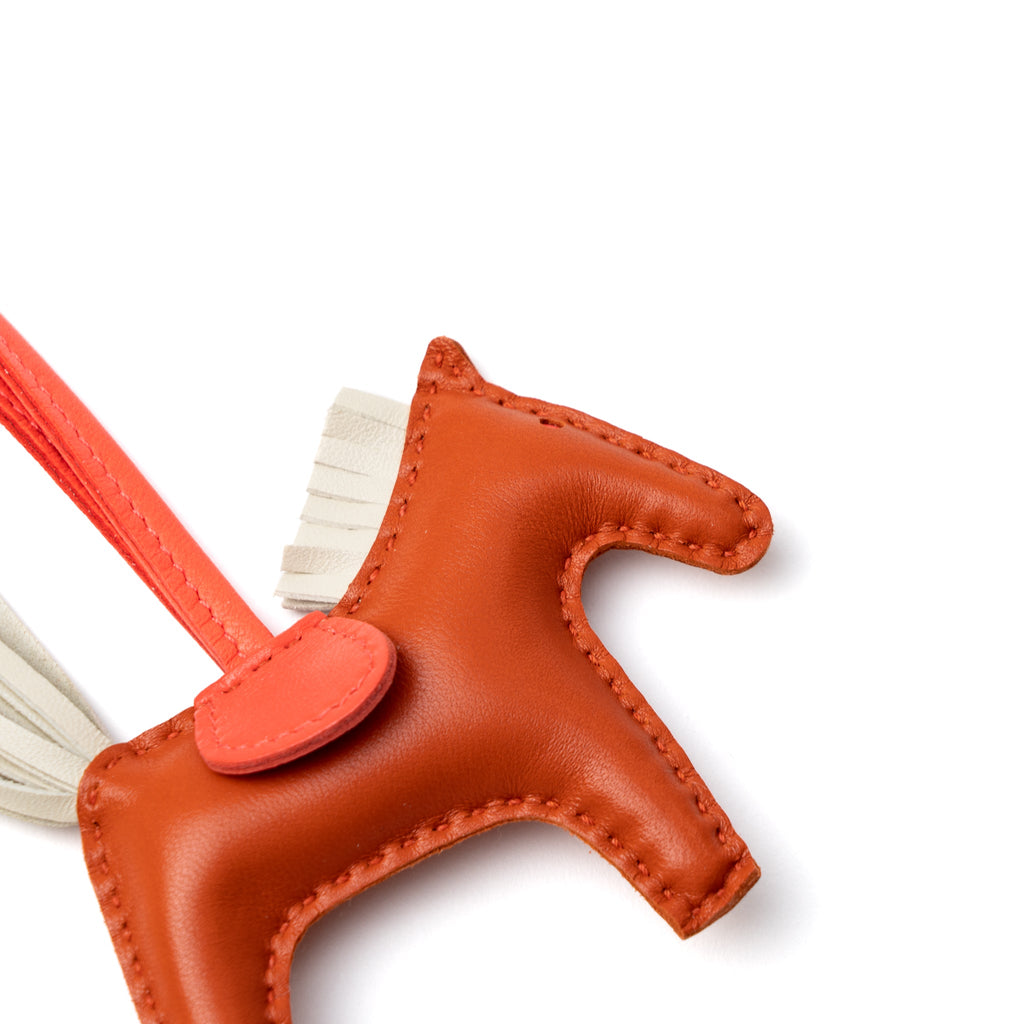hermes-rodeo-pm-bag-charm-cornaline-craie-rose-texas