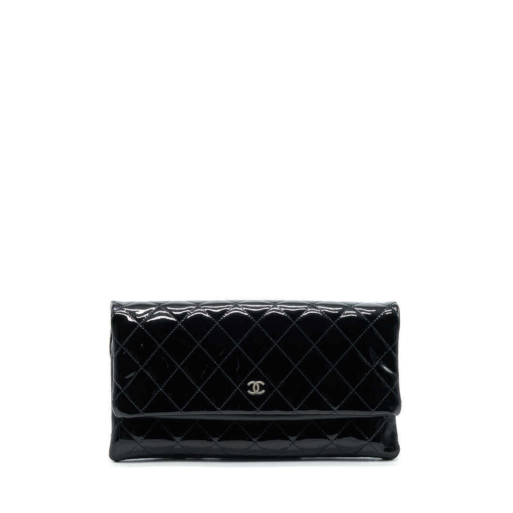 chanel-patent-leather-fold-over-clutch