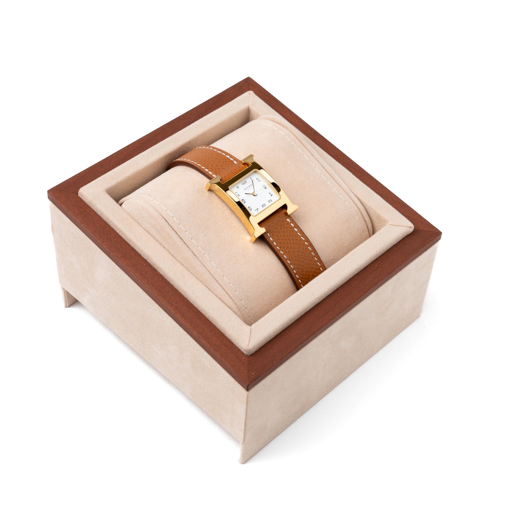 hermes-heure-h-watch-small-model-25mm-yellow-gold-with-gold-strap